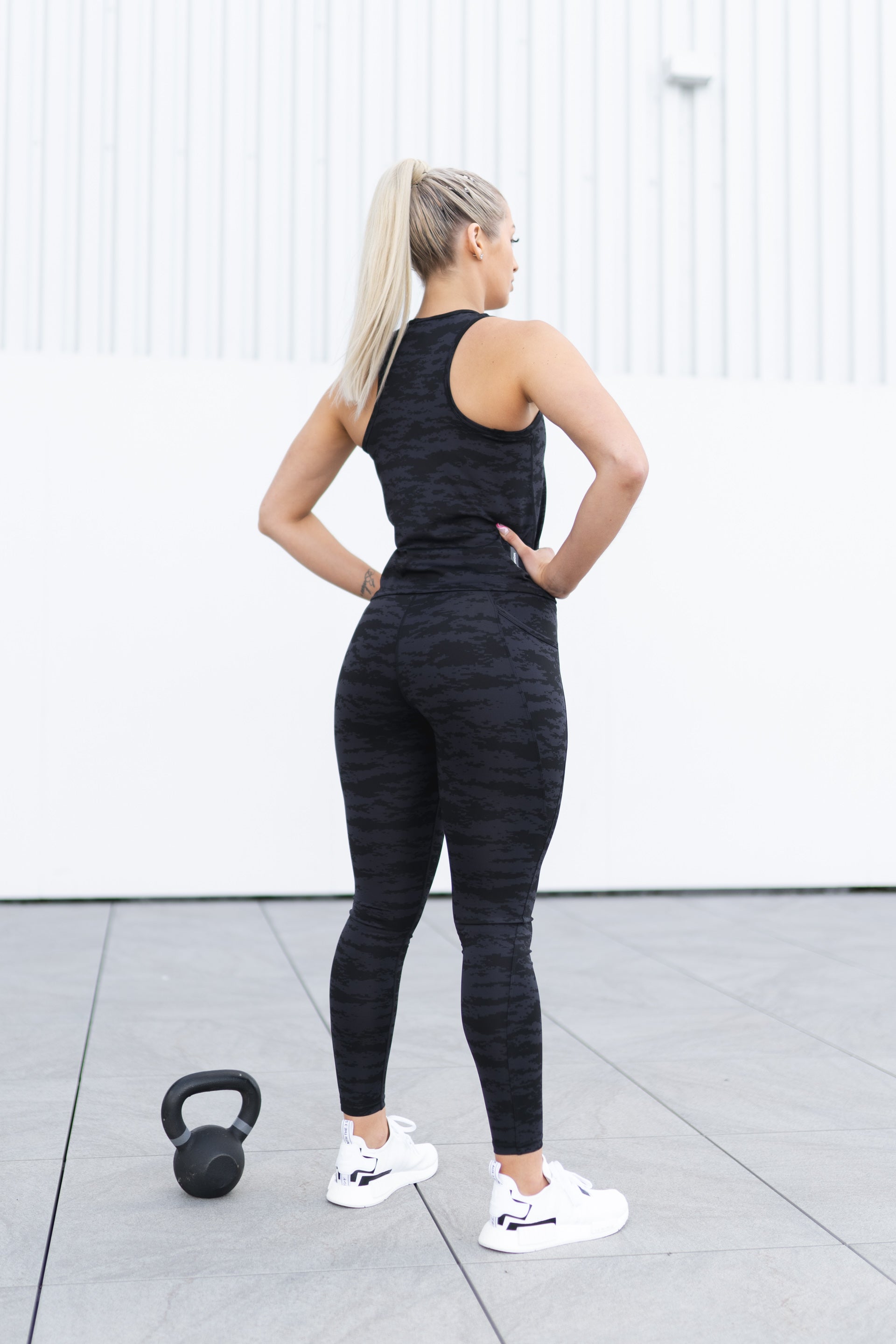 PERFOMANCE TANK - BLACK CAMO | RECYCLED PERFORMA